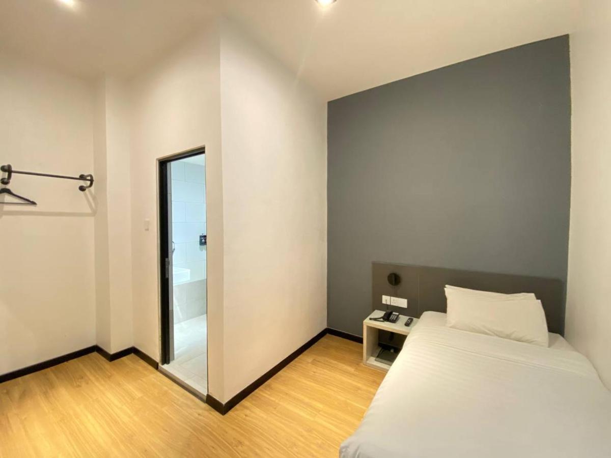 อารีน่า บูทิก โฮเทล กัวลา ตรังกานู Hotel กัวลาตรังกานู ภายนอก รูปภาพ